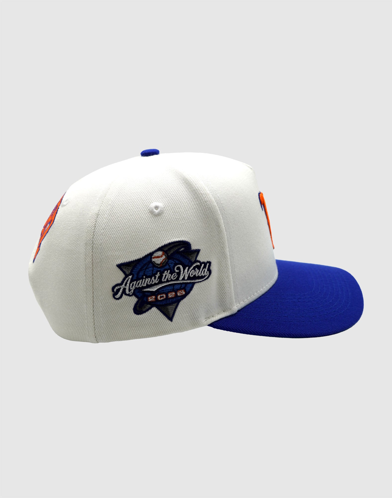 A CLASSIC UPSIDE DOWN RMZ CAP WHITE BLUE-ORANGE