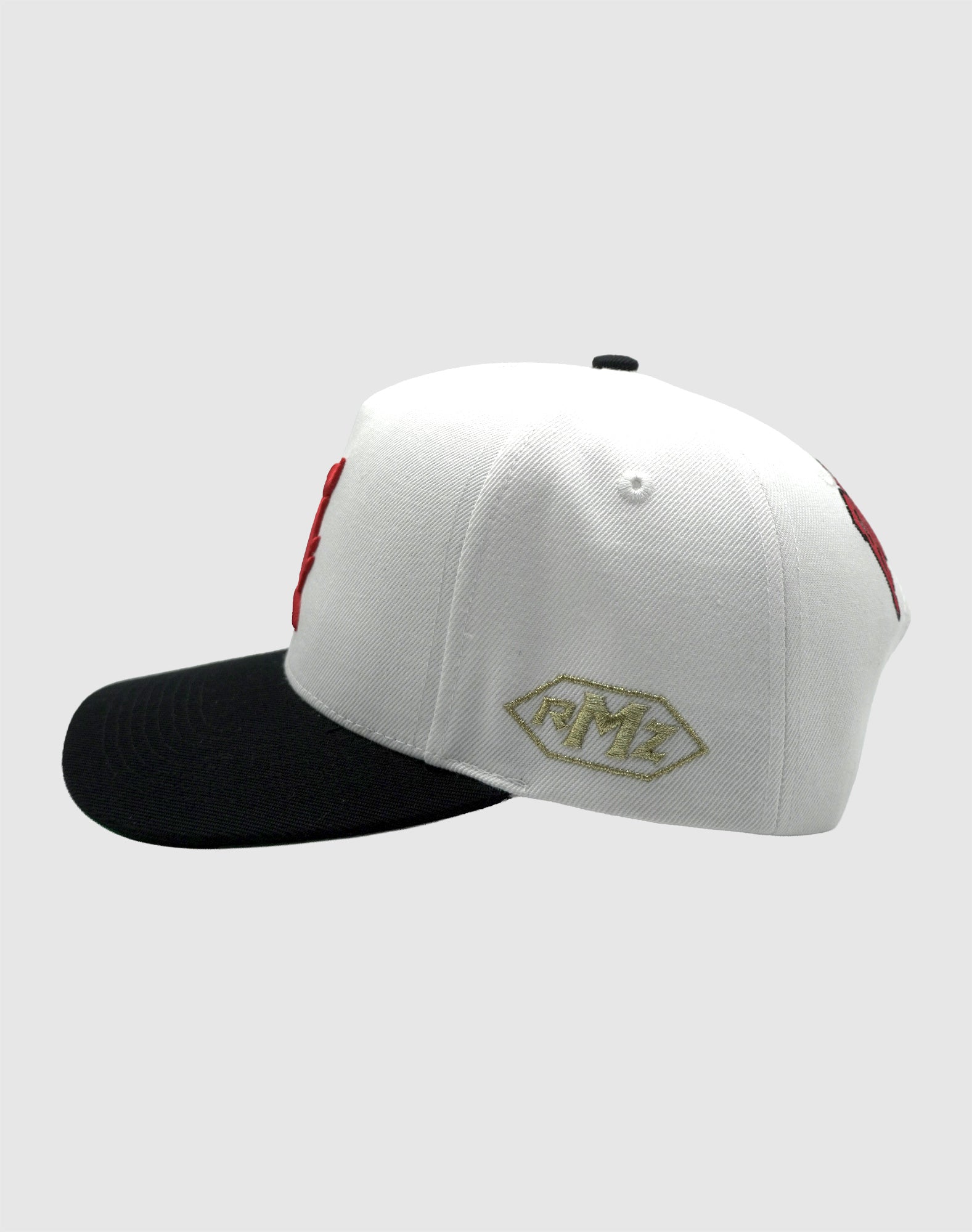 B CLASSIC UPSIDE DOWN RMZ CAP WHITE BLACK-RED