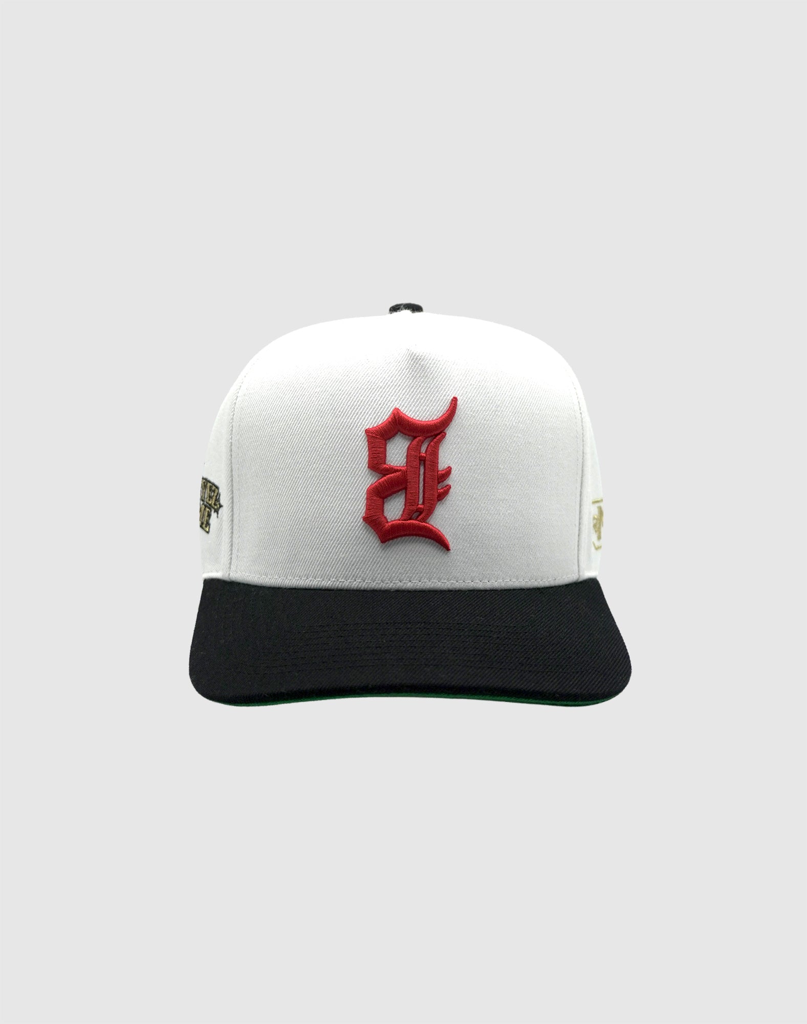 B CLASSIC UPSIDE DOWN RMZ CAP WHITE BLACK-RED